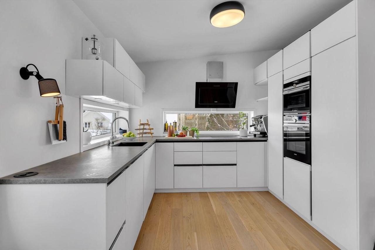 Kais Sauna, Jacuzzi, Cinema And Balcony House! Central Location Tromso Bagian luar foto