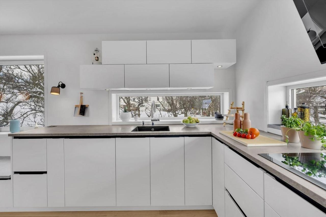 Kais Sauna, Jacuzzi, Cinema And Balcony House! Central Location Tromso Bagian luar foto