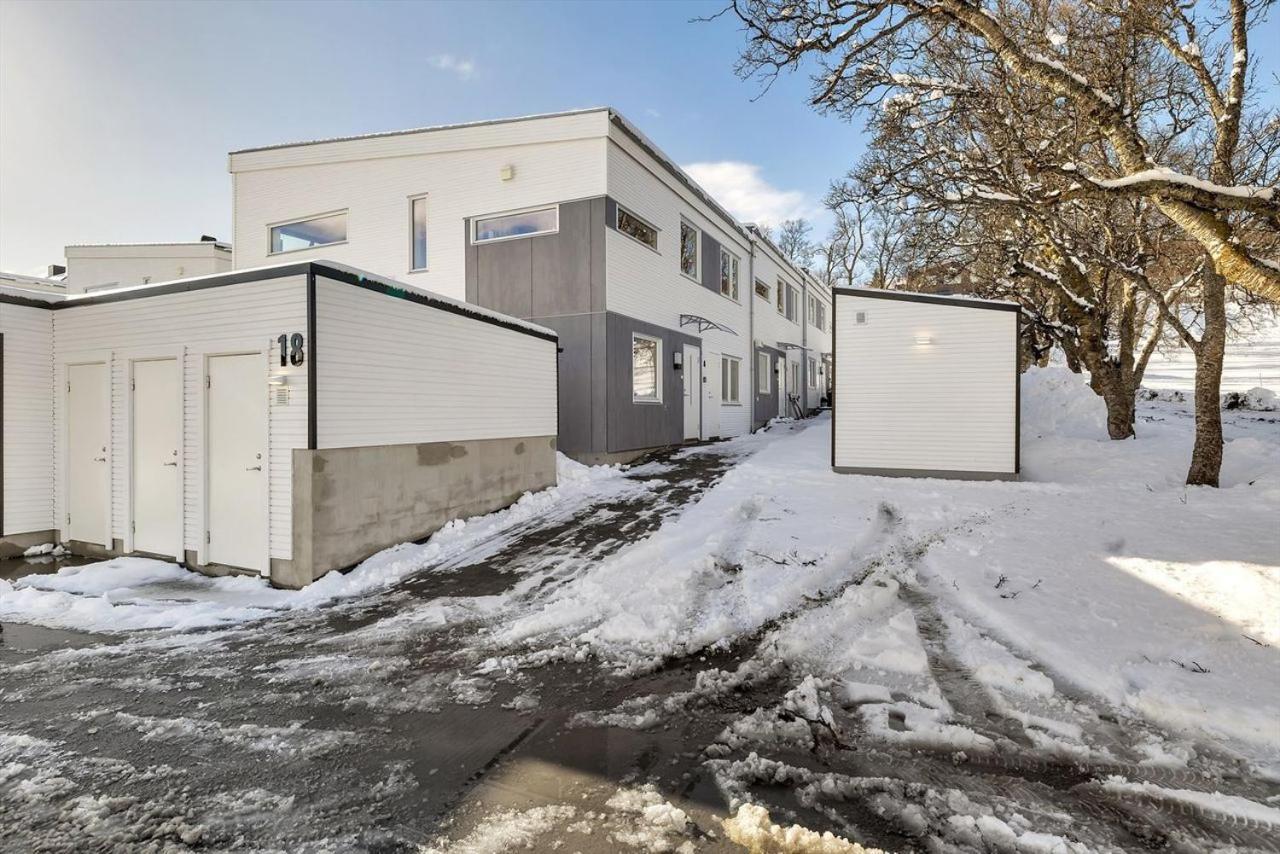 Kais Sauna, Jacuzzi, Cinema And Balcony House! Central Location Tromso Bagian luar foto